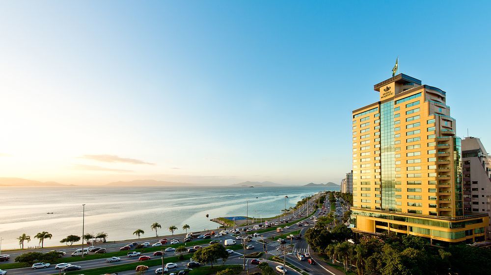 Majestic Palace Hotel Florianopolis Bagian luar foto The hotel in 2012