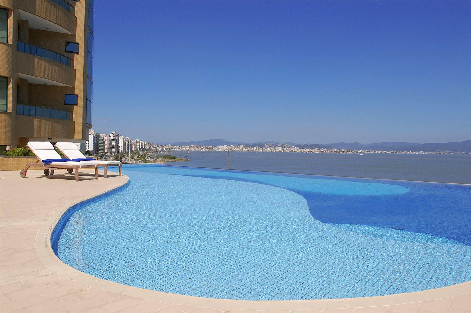 Majestic Palace Hotel Florianopolis Bagian luar foto Infinity pool in Panama